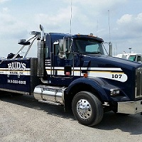 Buds Towing